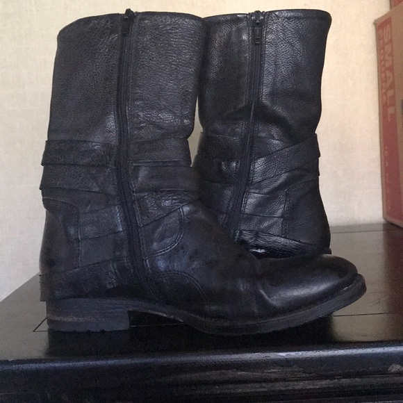 Vera Wang, Lavender label black leather boots 6M - Picture 3 of 6